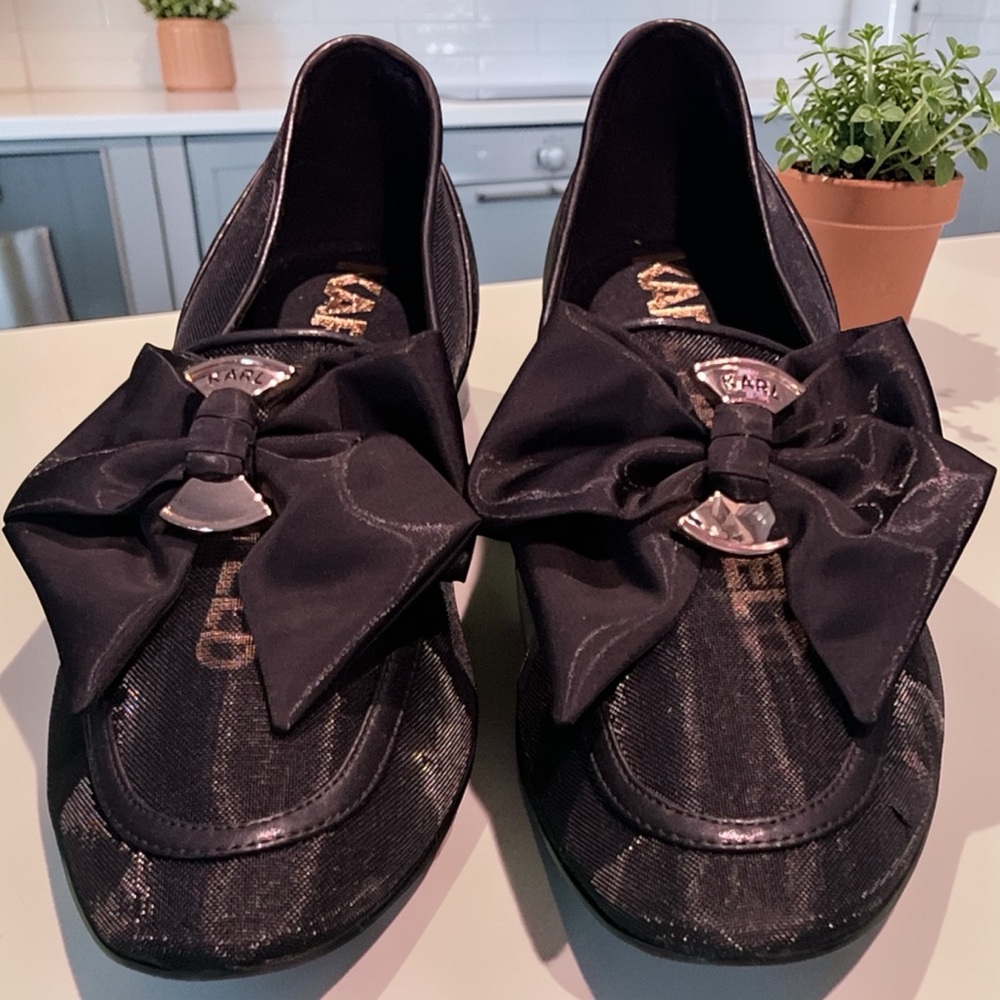 Karl Lagerfeld Paris Women’s Vasilisa Bow Mesh Slip-on Flats with Gold Accent - Picture 3 of 8